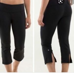 Lululemon black cropped pant